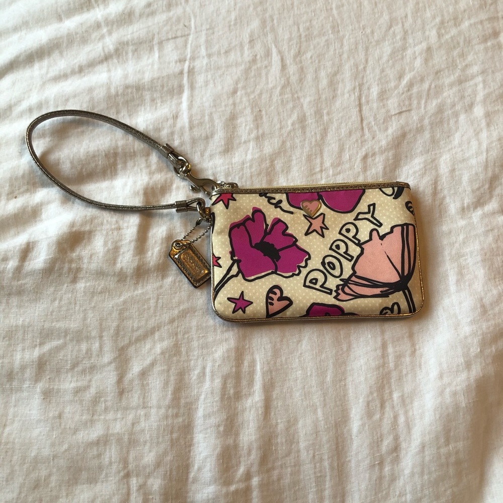 Coach poppy wristlet